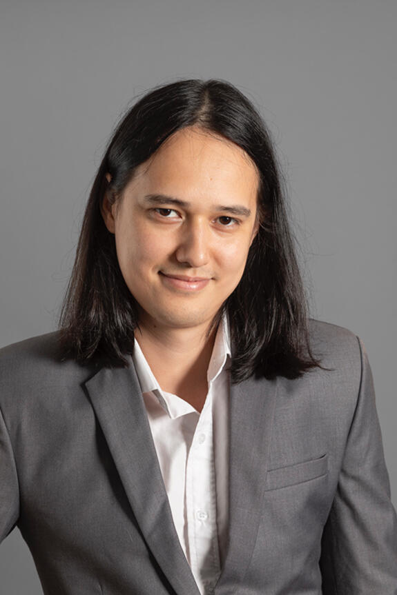 Headshot of Hoan Ton-That